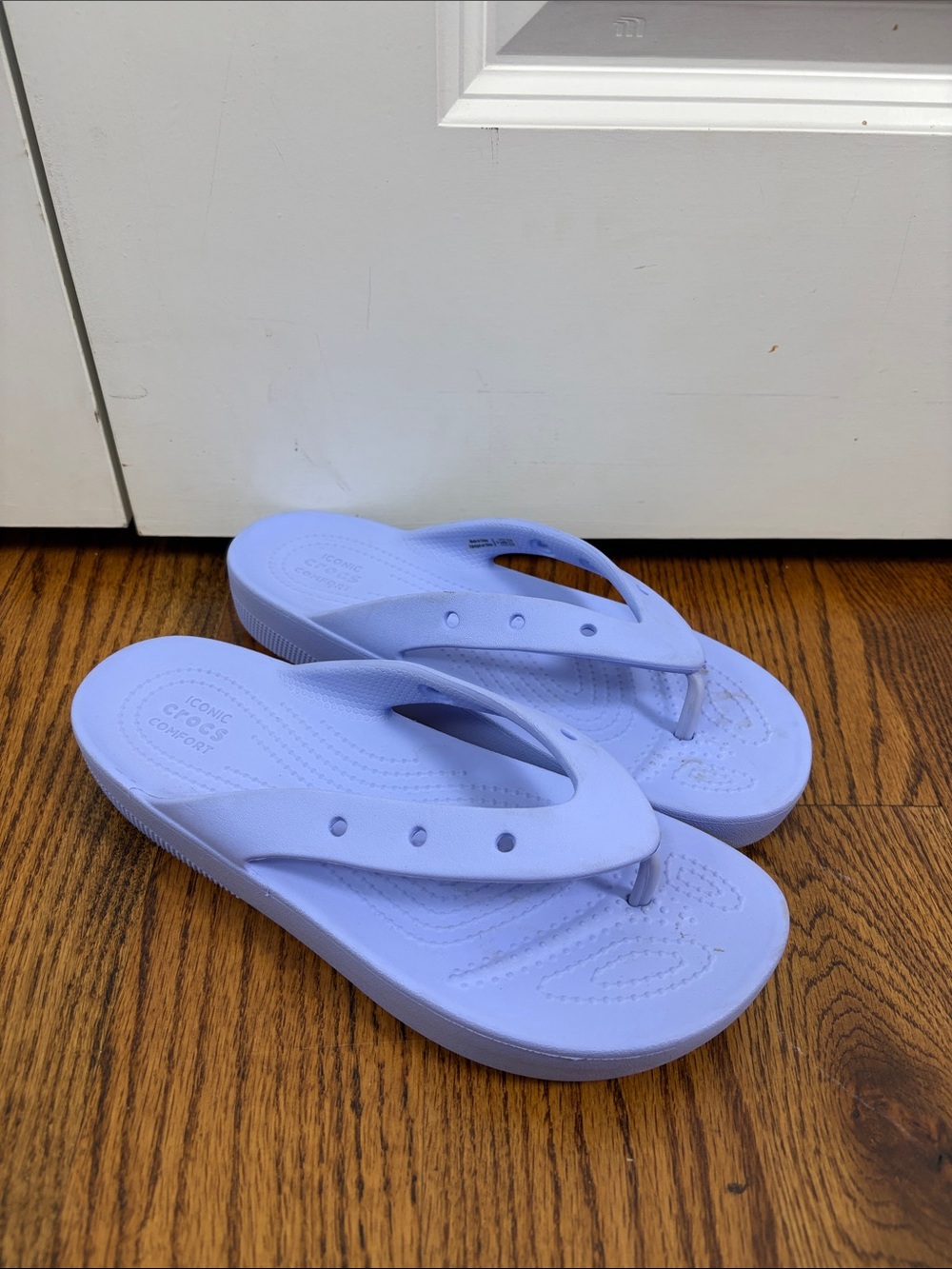 Crocs Lavender Flip Flop Sandals Women's Size 9